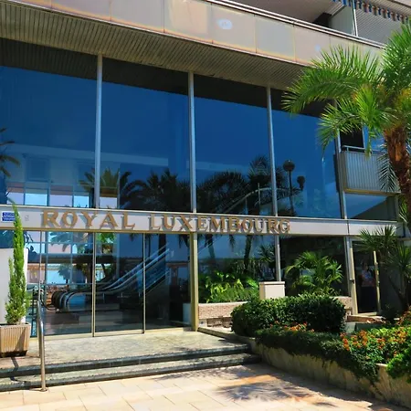 Nestor&jeeves - Royal Luxembourg - - Swimming Pool On Roof *