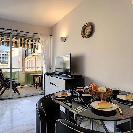 Apartment Nestor&jeeves - Royal Luxembourg - - Swimming Pool On Roof