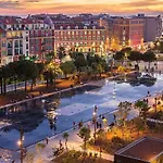 Nestor&jeeves - Royal Luxembourg - - Swimming Pool On Roof